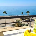 Spectacular Frontbeach Old Town La Rada 公寓 *